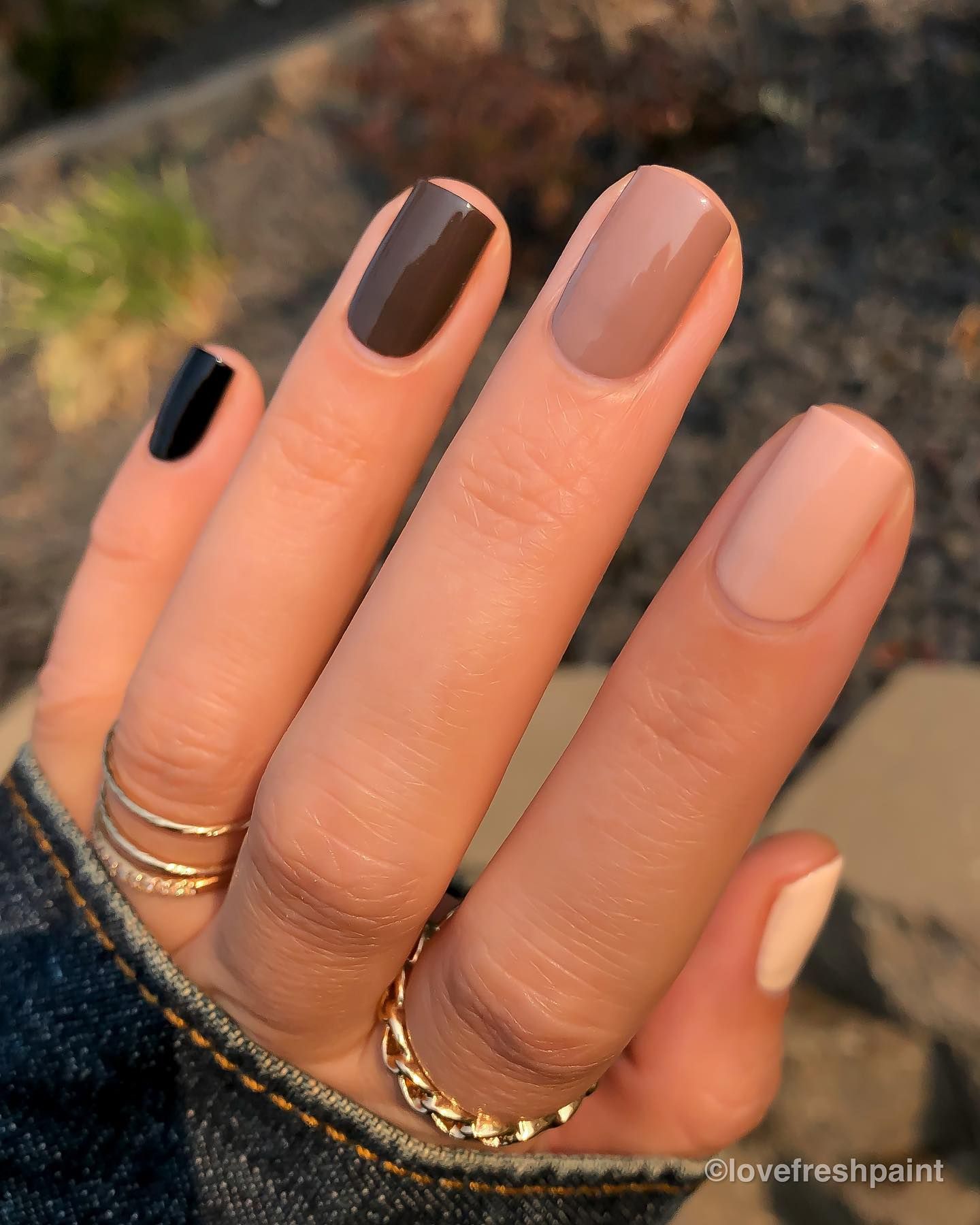 Opaque Deep Burgundy Glossy Short Oval Nails Opaque Deep Burgundy Glossy Short Oval Nails — Classy Short Winter Nails