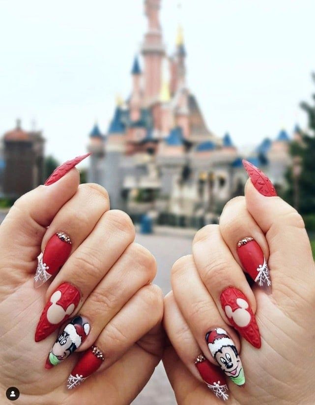 Long Stiletto Mickey Santa Hats Long Stiletto Mickey Santa Hats — Disney Christmas Nails 2026