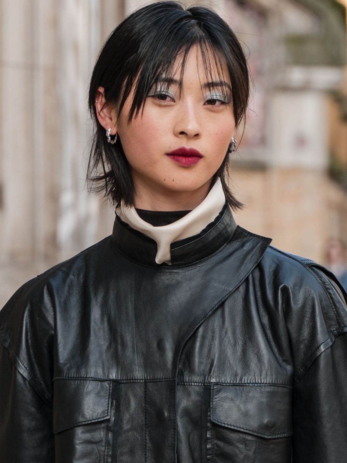 Black Shag with Wispy Bangs Black Shag with Wispy Bangs — Winter Hairstyles for Short Hair