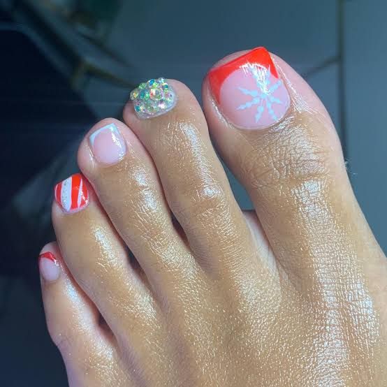 Red White Clear Base Visual Idea Red White Clear Base Visual Idea — Christmas Pedicure 2026