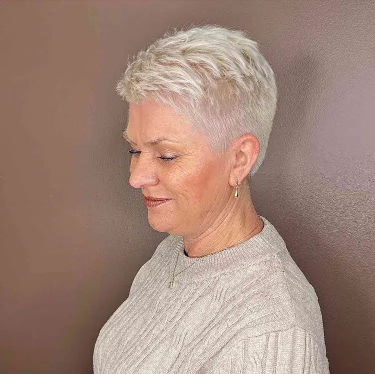 coupe courte dégradée femme 70 ans : Top idées pour vous !