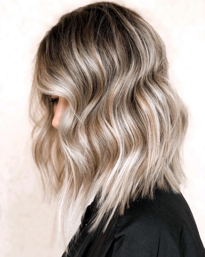 Lob Ash Blonde With Icy Highlights Lob Ash Blonde With Icy Highlights — Icy Blonde Hair