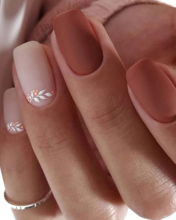 Matte Terracotta Leaf Vine Nails Matte Terracotta Leaf Vine Nails — Winter Wedding Guest Nails