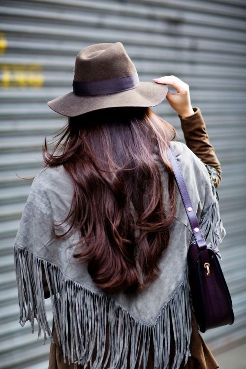 Loose Waves Under a Hat Loose Waves Under a Hat — Winter Natural Hairstyles