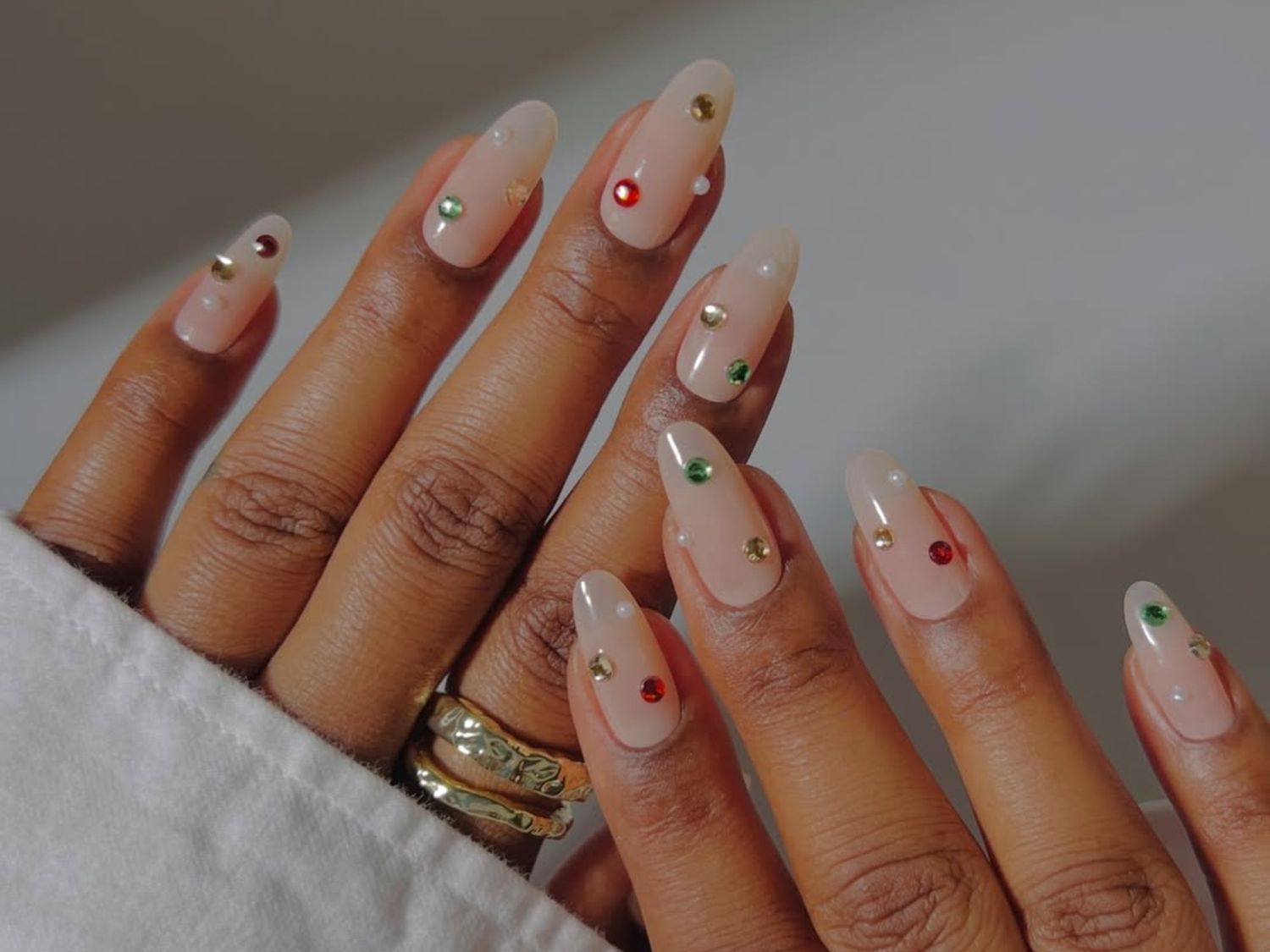 Visual Idea — Winter Nails for Teens