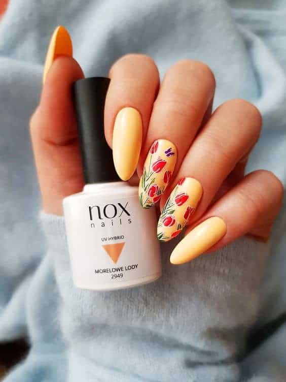 Pale Yellow Tulip Florals Pale Yellow Tulip Florals — Winter to Spring Transition Nails