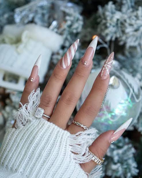 Delicate Snowflake French Stiletto Nails Delicate Snowflake French Stiletto Nails — Baddie Winter Nails