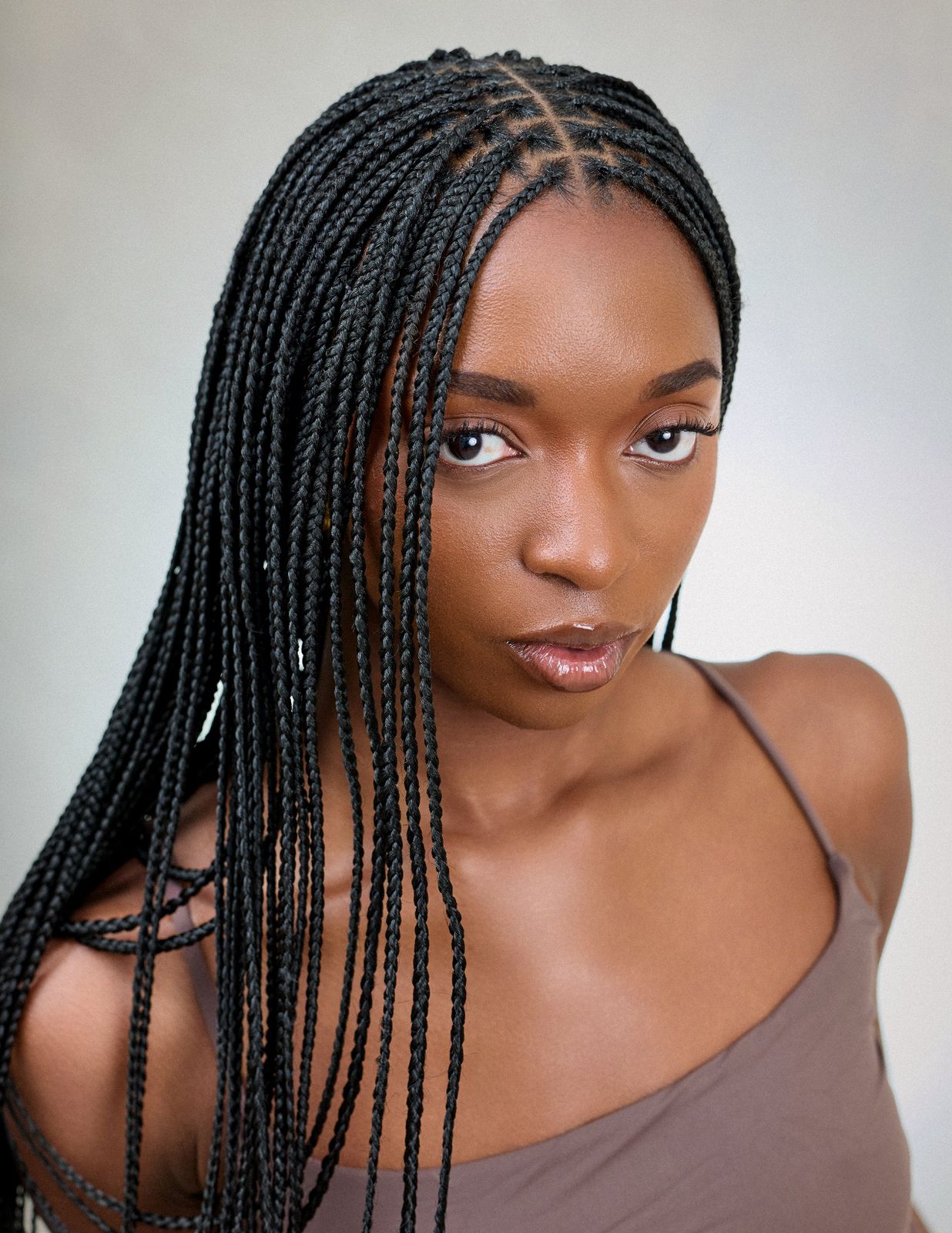 Extra Fine Collarbone Braids Extra Fine Collarbone Braids — Winter Knotless Braids