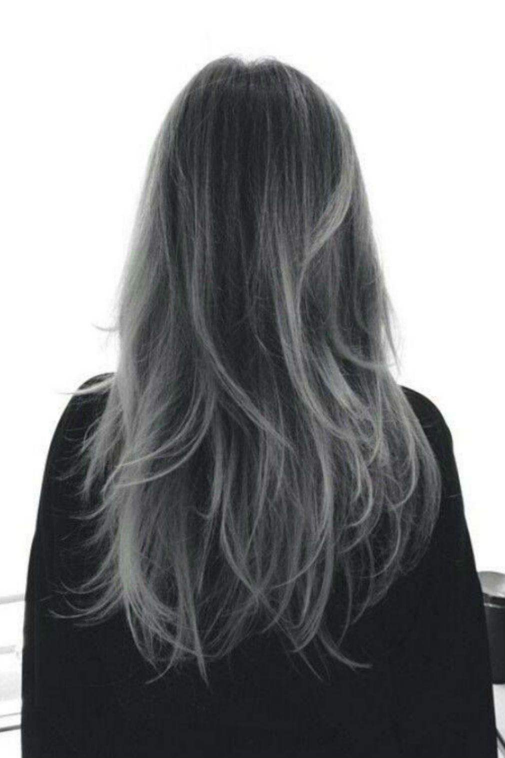Chin Bob With Soft Waves and Blended Grays Chin Bob With Soft Waves and Blended Grays — Gray Blending Highlights
