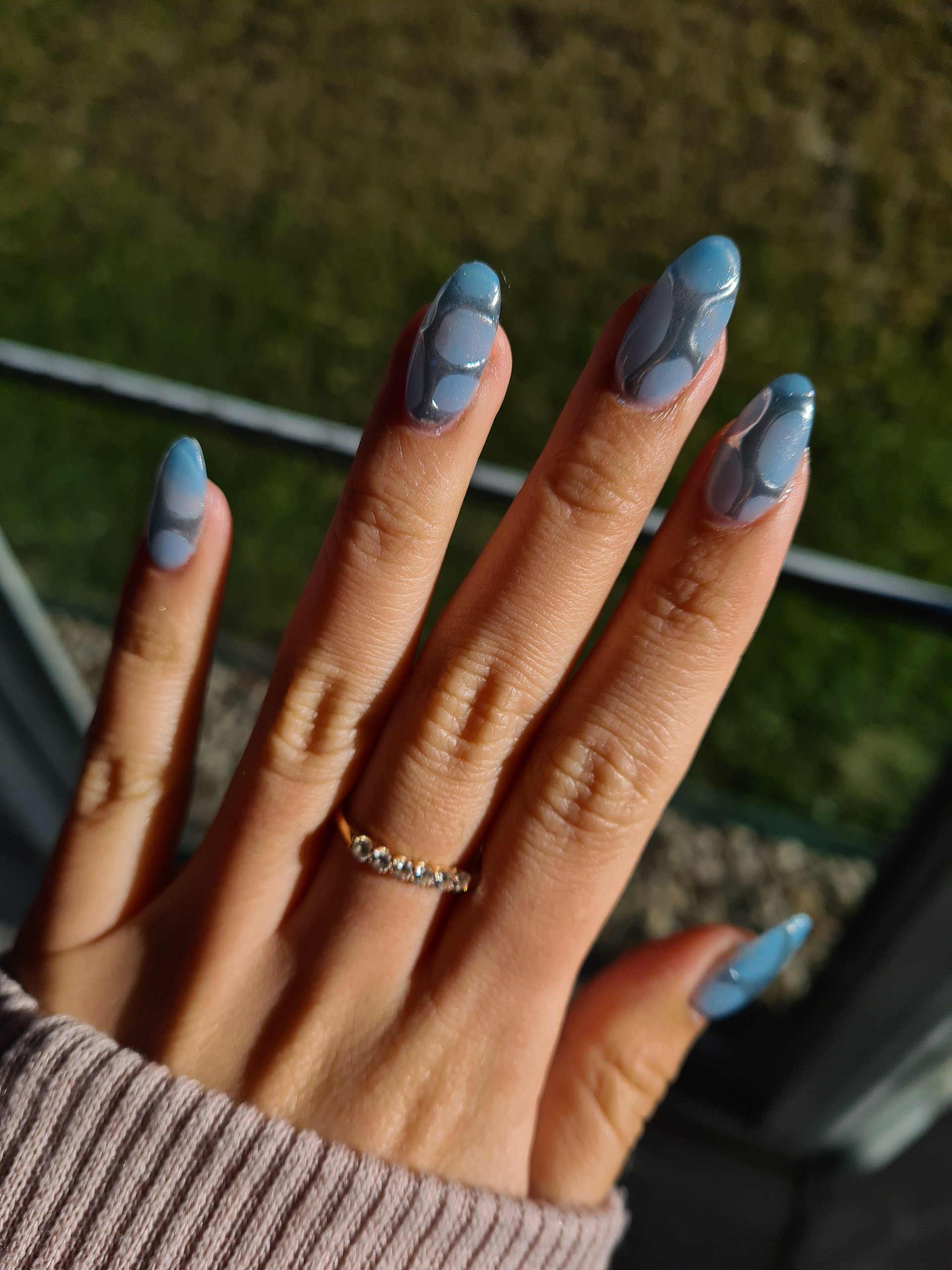 Medium Blue Abstract Grey Almond Nails Medium Blue Abstract Grey Almond Nails — Icy Blue Nails
