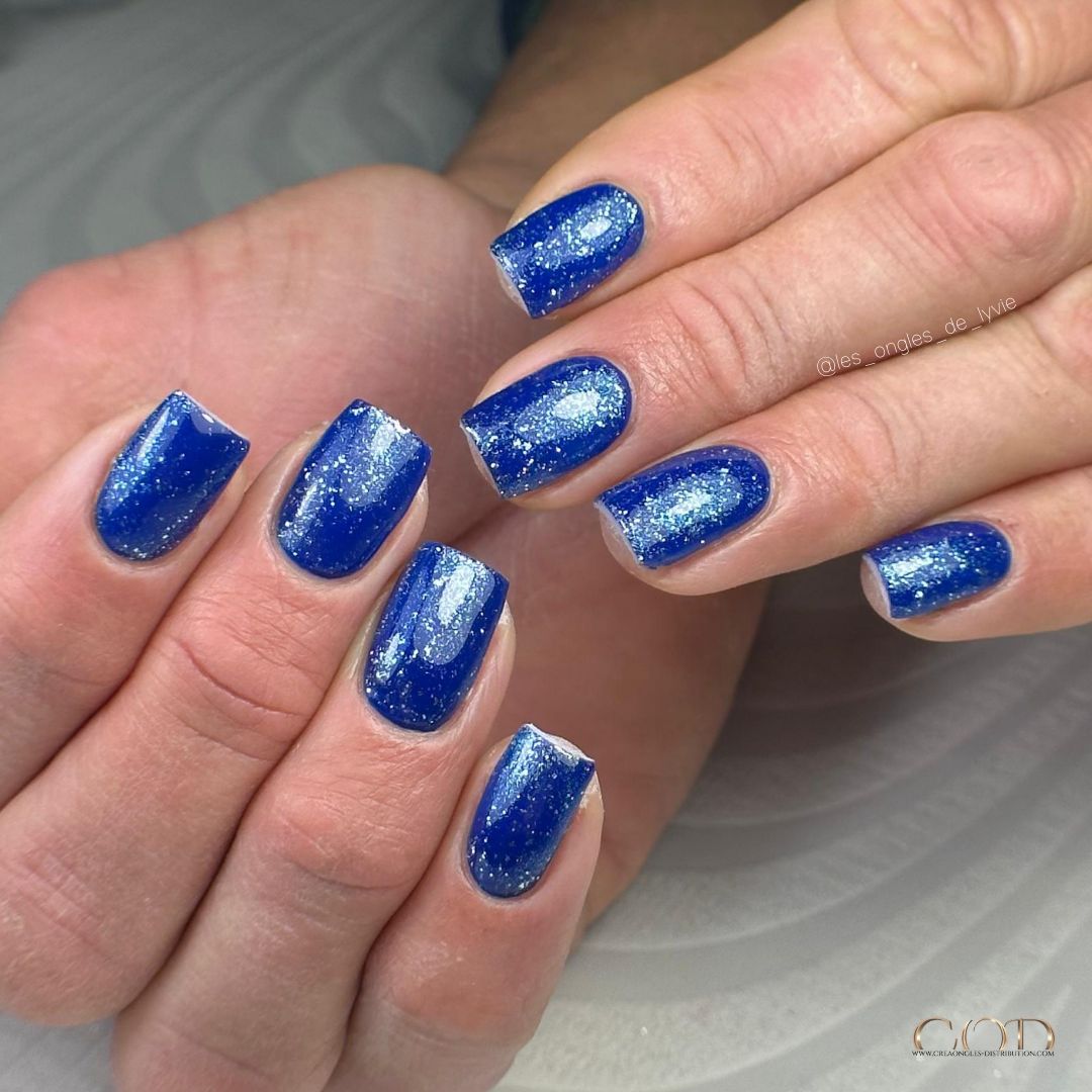 Glitter Visual Idea Glitter Visual Idea — Winter Nail Colors for Short Nails