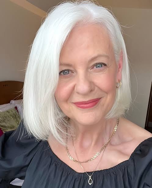 Sleek Platinum Blonde Bob with Gray Undertones Sleek Platinum Blonde Bob with Gray Undertones — Winter Haircuts for Gray Hair