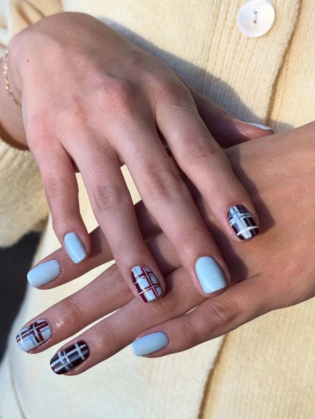 Light Blue with Dark Red Black Plaid Accent Light Blue with Dark Red Black Plaid Accent — Winter Plaid Nails