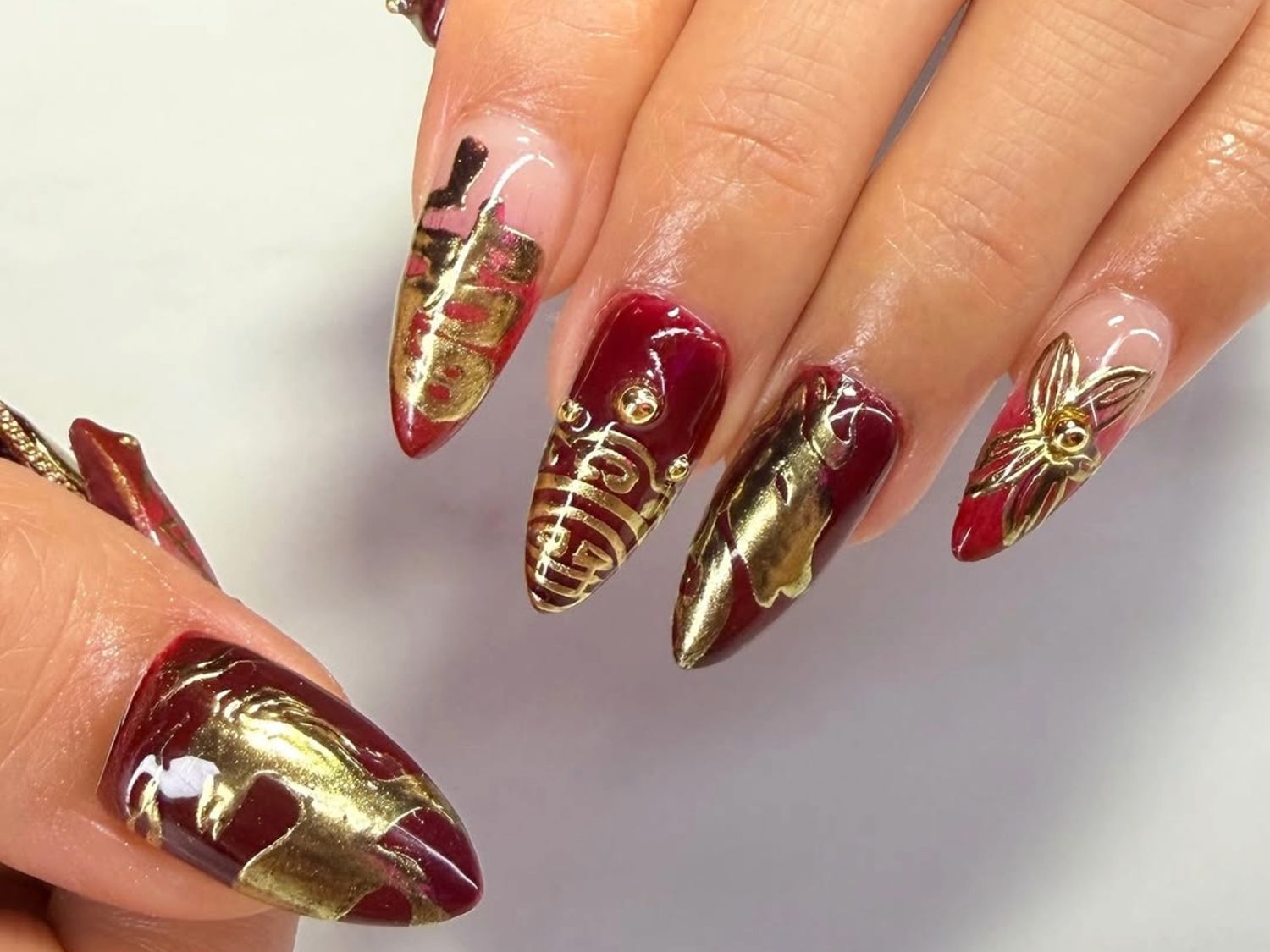Nude Gold Horse Motifs Nails Nude Gold Horse Motifs Nails — New Years Nail Colors 2027