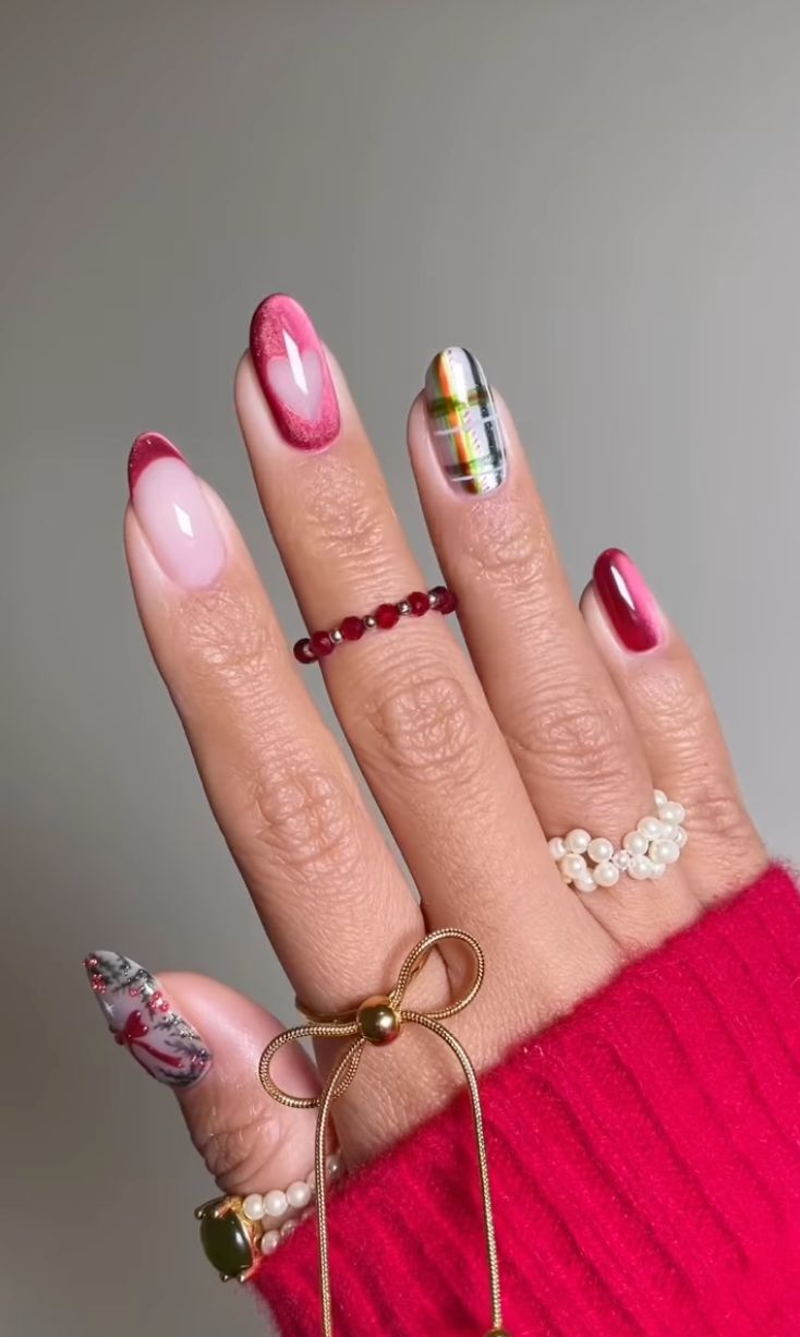 Mixed Finish Pink & Red Cat-Eye Nails Mixed Finish Pink & Red Cat-Eye Nails — Winter Party Nails