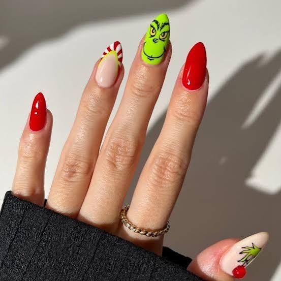 Clean Execution Visual Idea Clean Execution Visual Idea — Short Christmas Almond Nails 2026