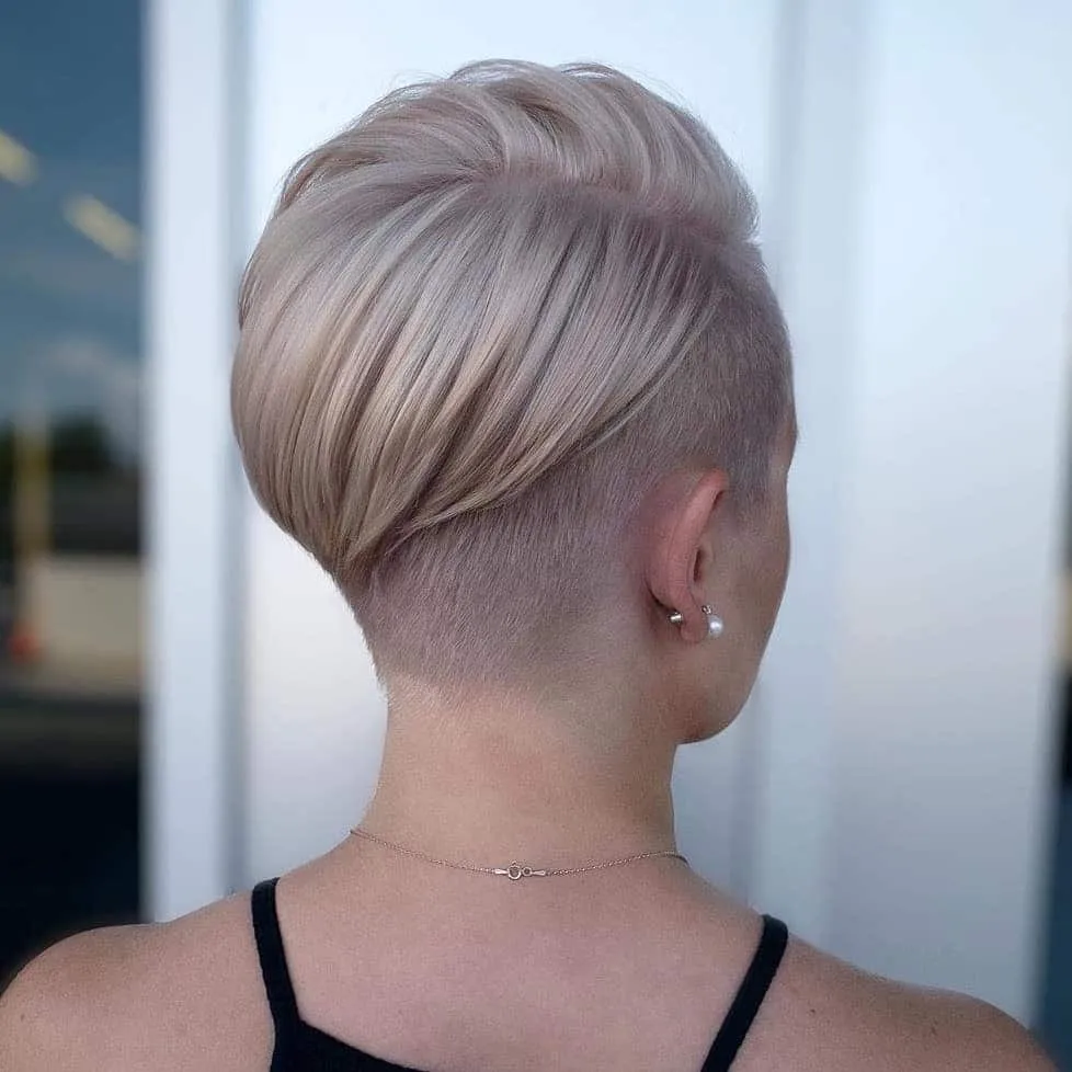 Ash Blonde Undercut Pixie Ash Blonde Undercut Pixie — Short Winter Haircuts