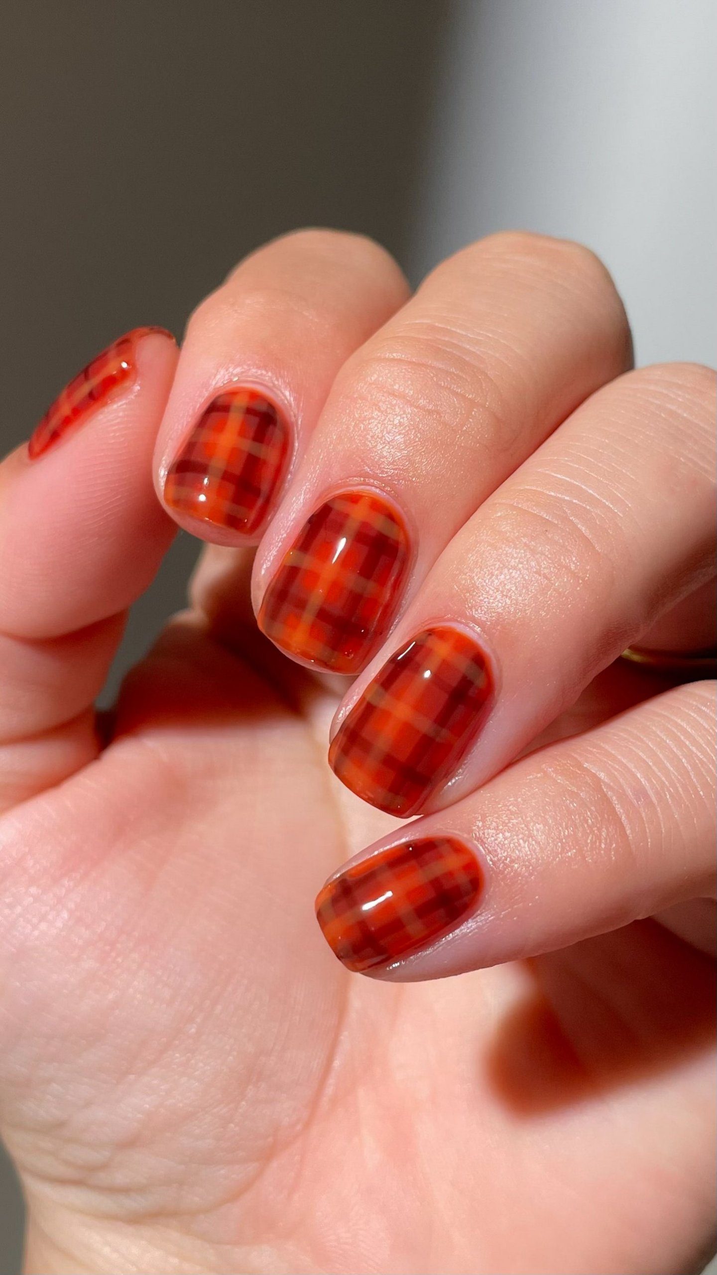 Translucent Red Orange Brown Plaid Translucent Red Orange Brown Plaid — Winter Plaid Nails