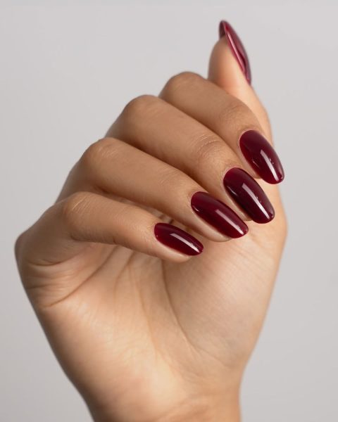 Deep Glossy Cherry Red Almond Nails Deep Glossy Cherry Red Almond Nails — Cherry Red Nails