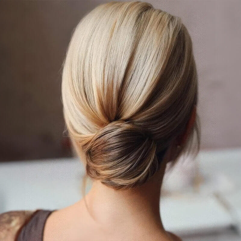 Ash Blonde Bob With Highlights — Winter Hairstyles for Work