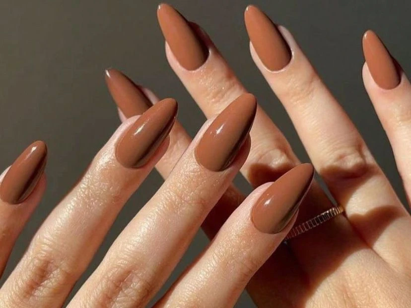 Rich Brown and Beige Marble Almonds Rich Brown and Beige Marble Almonds — Mocha Nails