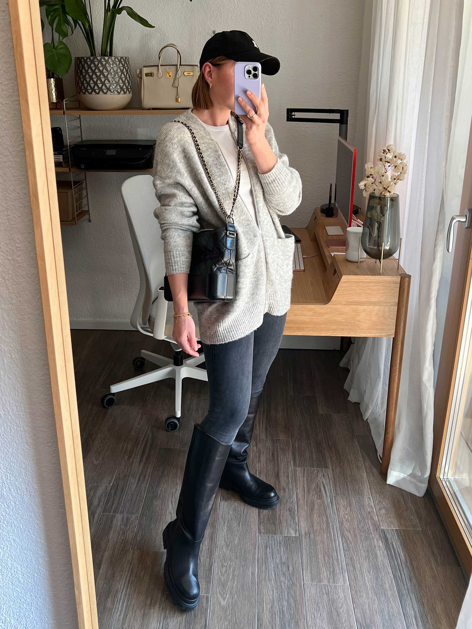 Black Leather Tall Boots With Lug Sole Outfit Idea Black Leather Tall Boots With Lug Sole Outfit Idea — Riding Boots Outfits