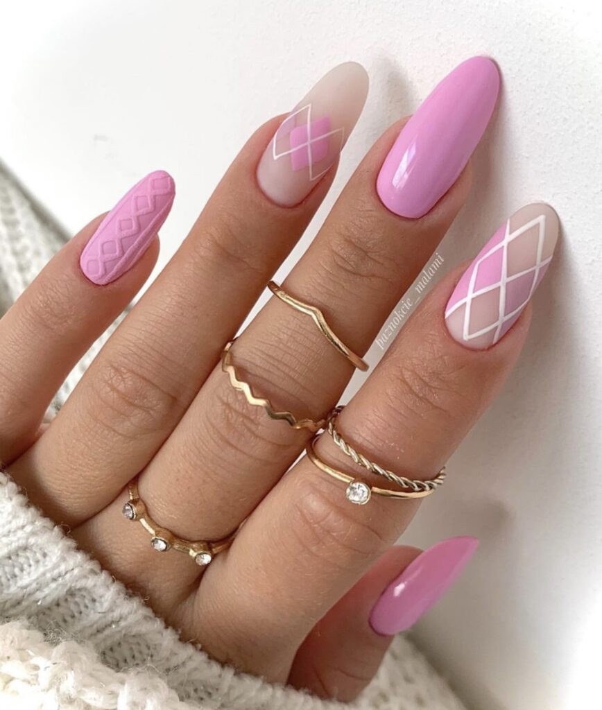 Glossy Pink Geometric Embossed Oval Nails Glossy Pink Geometric Embossed Oval Nails — Baddie Winter Nails