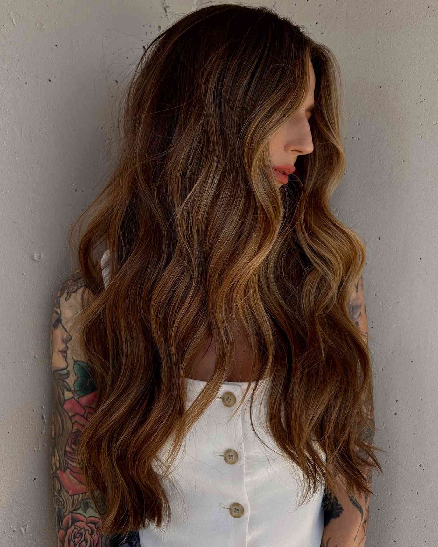 Mid-Back Visual Idea Mid-Back Visual Idea — Low Maintenance Winter Hair Colors