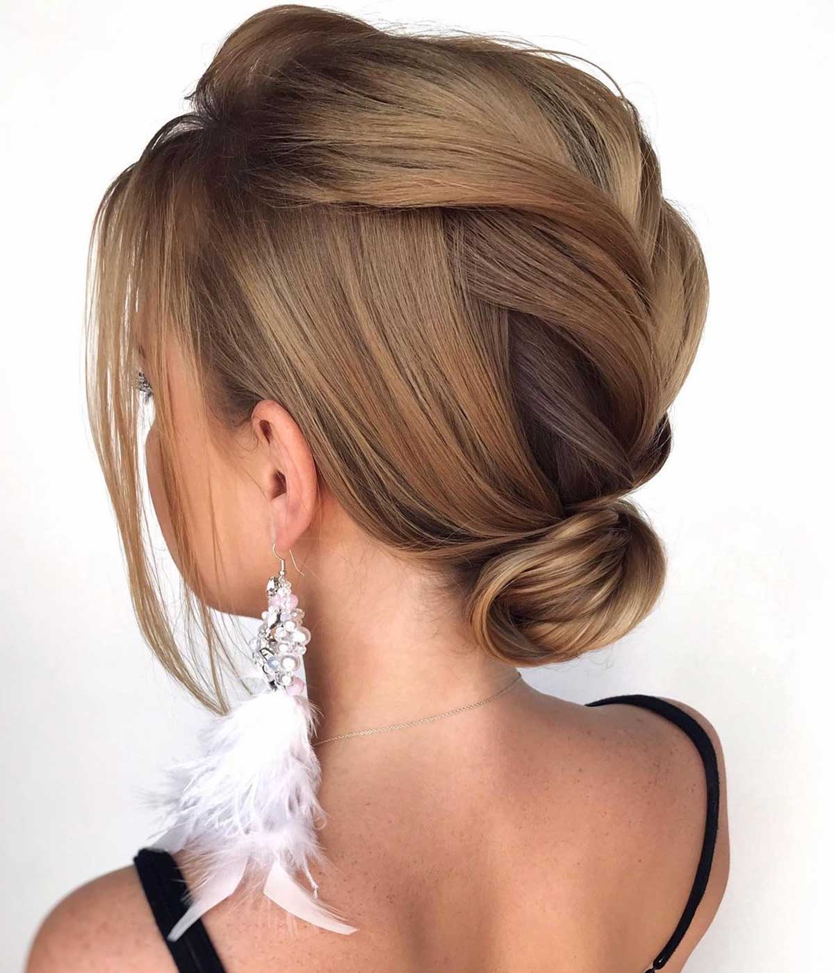 Collarbone Waves With Half-Up Twist Collarbone Waves With Half-Up Twist — Cute Winter Hairstyles