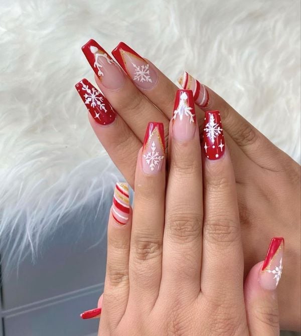 Clear Base Red White Stripe Snowflake Coffin Nails Clear Base Red White Stripe Snowflake Coffin Nails — Christmas Coffin Nails 2026