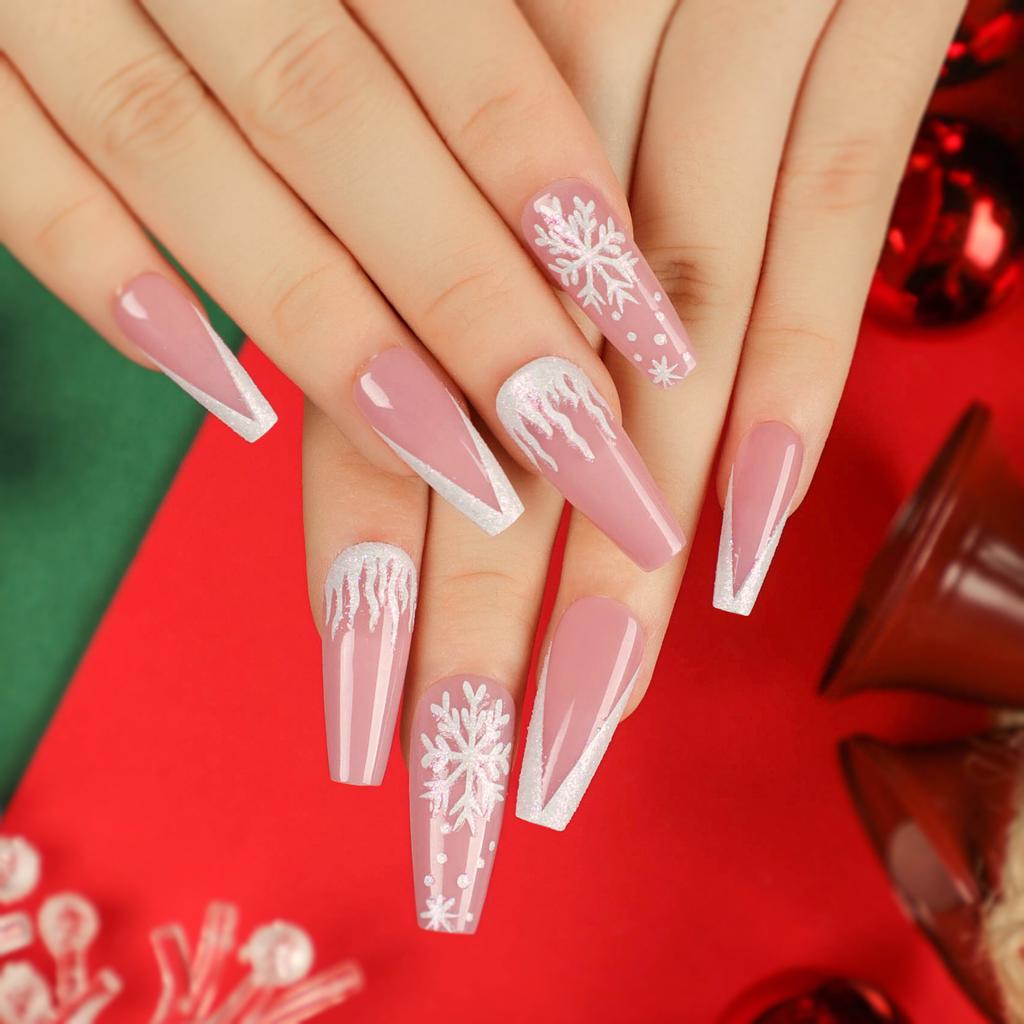 Winter Christmas Visual Idea Winter Christmas Visual Idea — Long Winter Nails