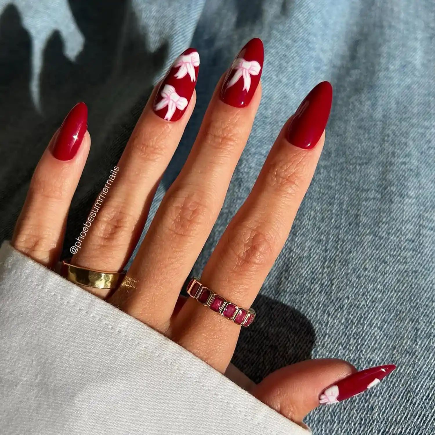 Winter Gradient and Snowflake Nails Winter Gradient and Snowflake Nails — Christmas Gel Nails 2026