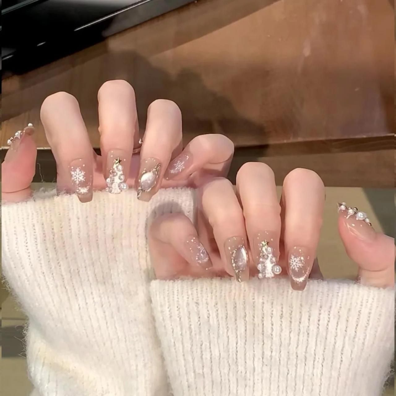 Winter Festive Visual Idea Winter Festive Visual Idea — Winter Pearl Nails