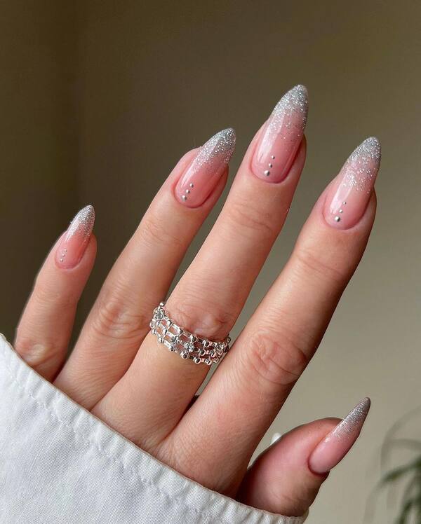 Silver Glitter Ombre Almond Nails Silver Glitter Ombre Almond Nails — Sparkly New Years Nails 2027