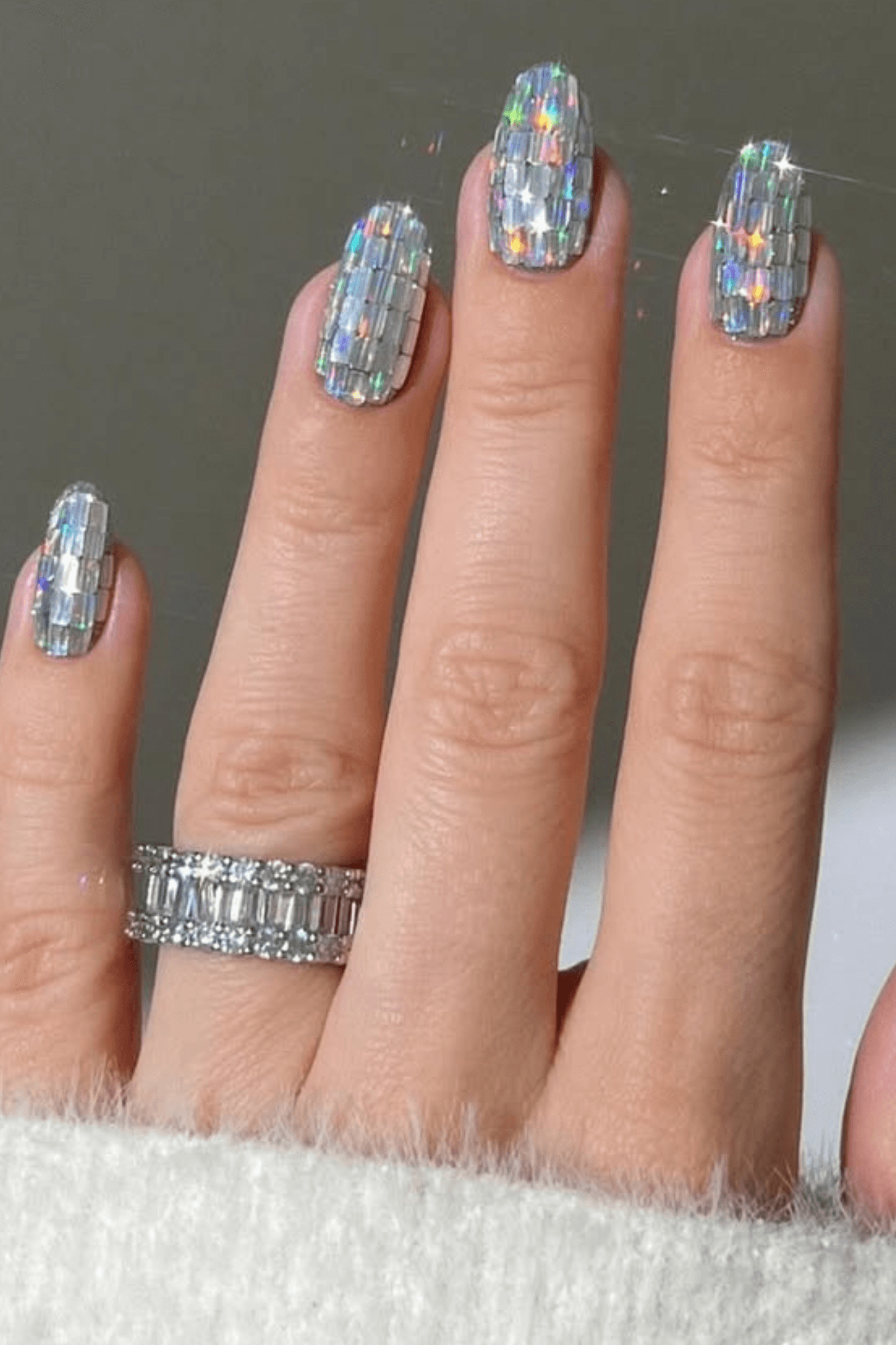 Chrome Mosaic Effect Iridescent Mosaic Chrome Oval Nails Chrome Mosaic Effect Iridescent Mosaic Chrome Oval Nails — Holiday Party Nails 2026