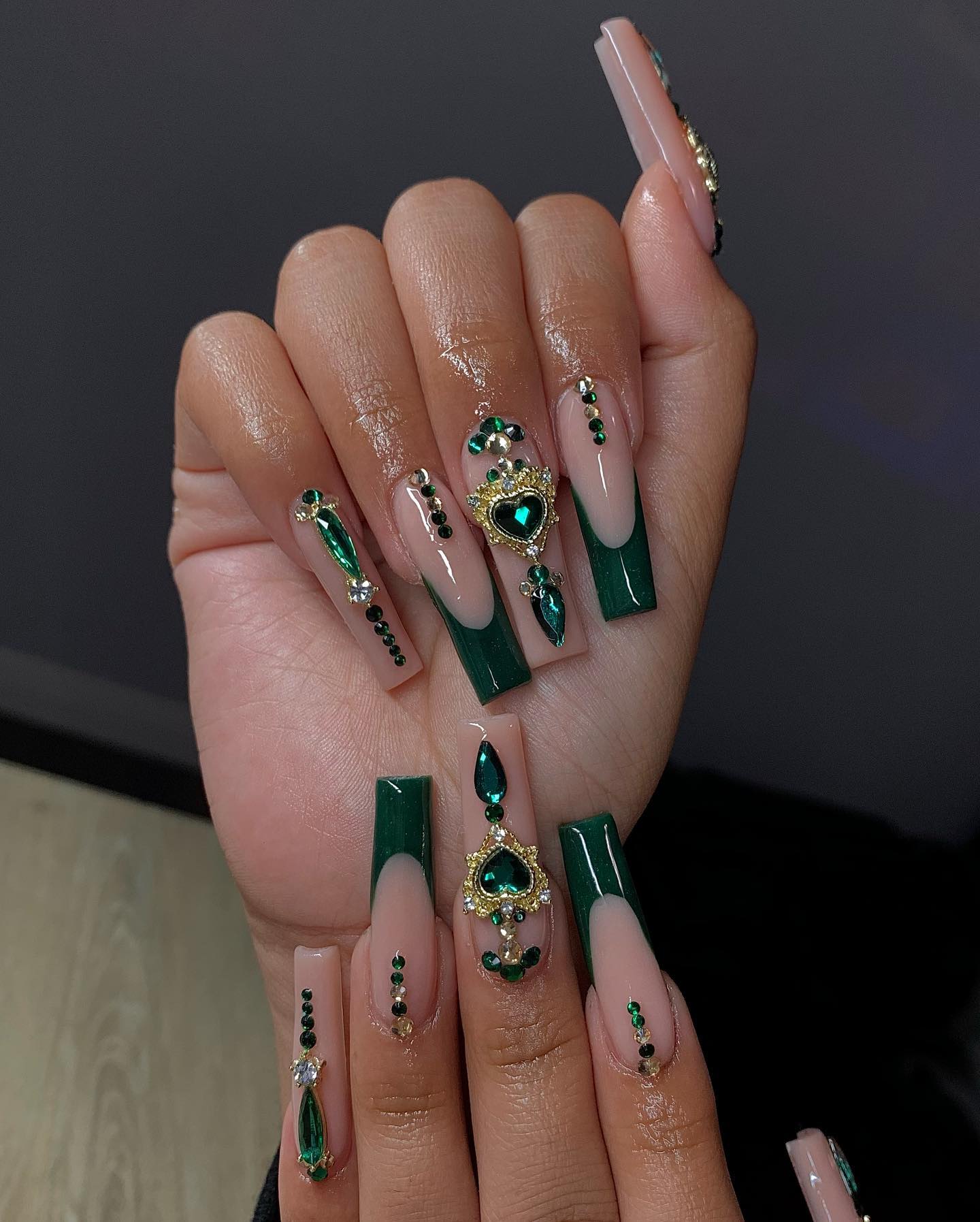 Extra-Long Stiletto Emerald French Tips with Rhinestones Extra-Long Stiletto Emerald French Tips with Rhinestones — Emerald Green Nails