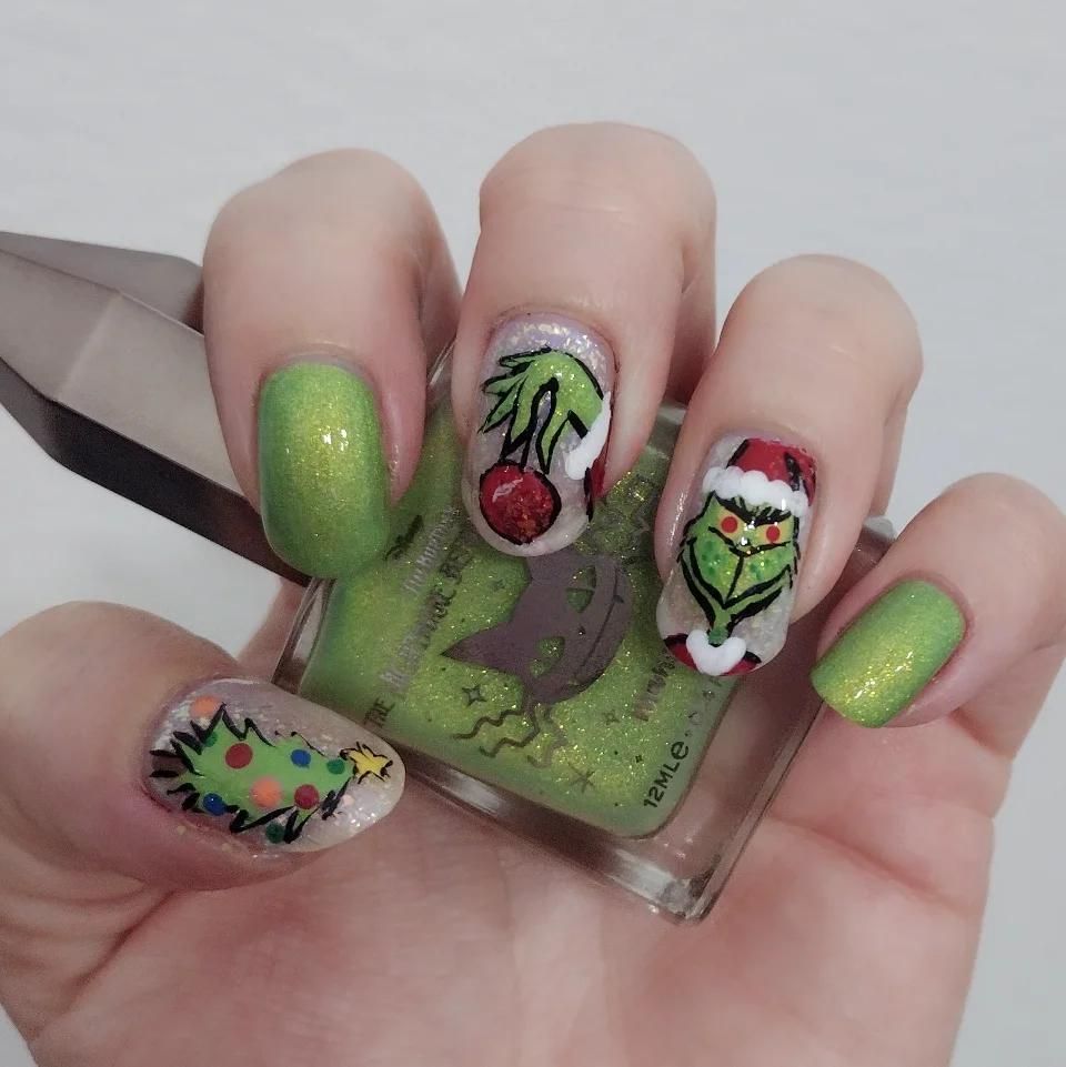 Medium Square Glitter Green Grinch Art Nails Medium Square Glitter Green Grinch Art Nails — Grinch Nails 2026