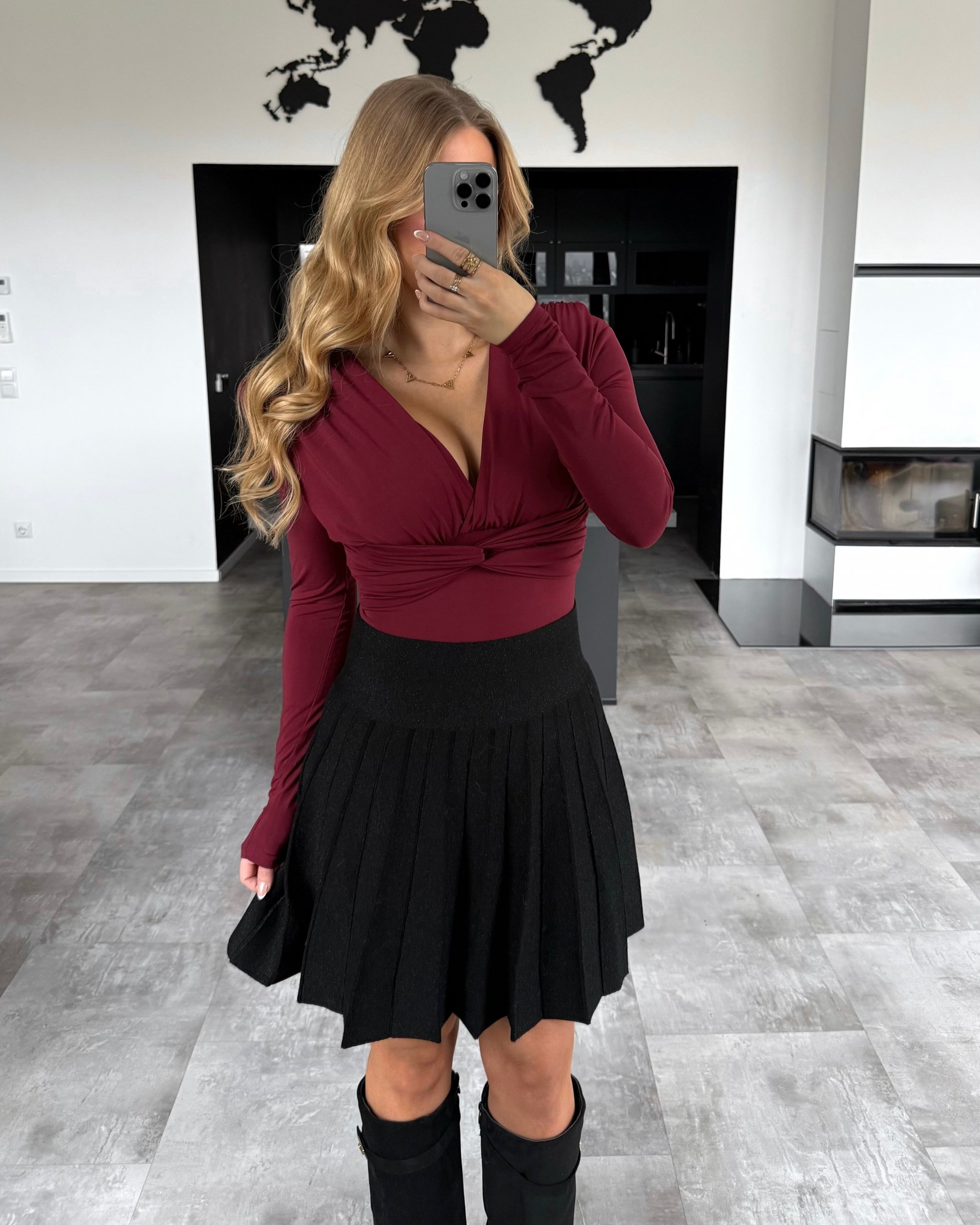 Casual Outfit Idea Casual Outfit Idea — Burgundy Outfits
