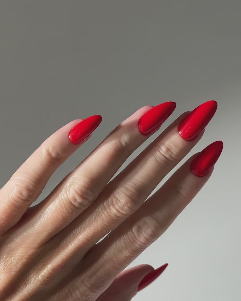 Vibrant Red Glossy Almond Nails Vibrant Red Glossy Almond Nails — Long Winter Almond Nails