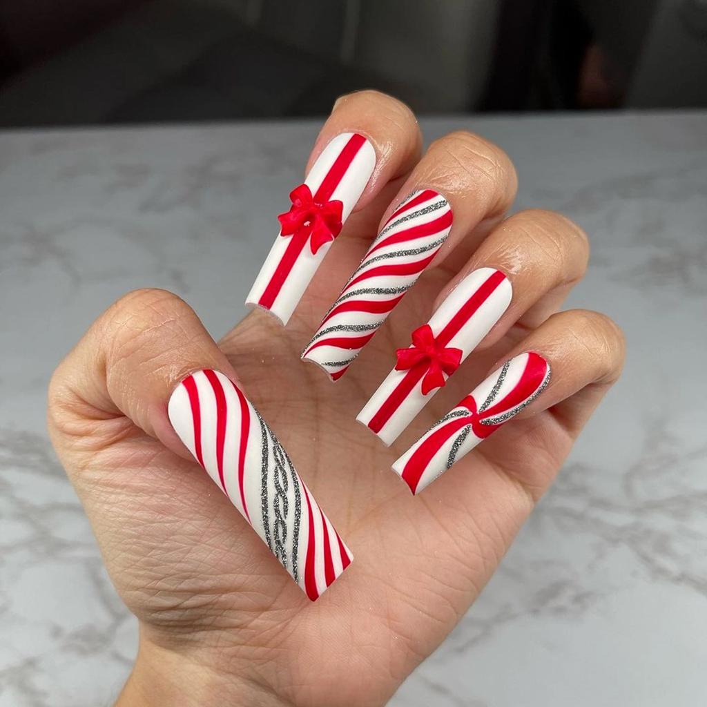 Candy Cane Stripes with Red 3D Bows Candy Cane Stripes with Red 3D Bows — Winter Bow Nails