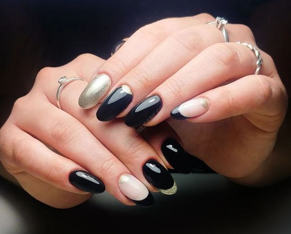 Black French Tips with Gold Glitter Detail Black French Tips with Gold Glitter Detail — Winter Nails for Black Women