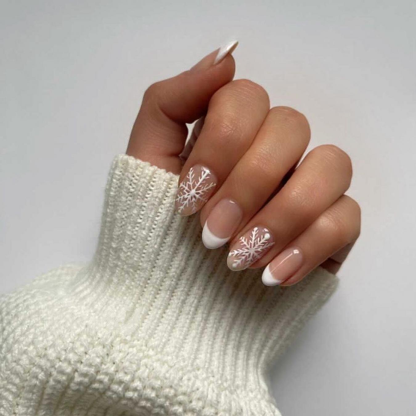 Winter Snowflake Oval Nails Winter Snowflake Oval Nails — Holiday Nails 2026