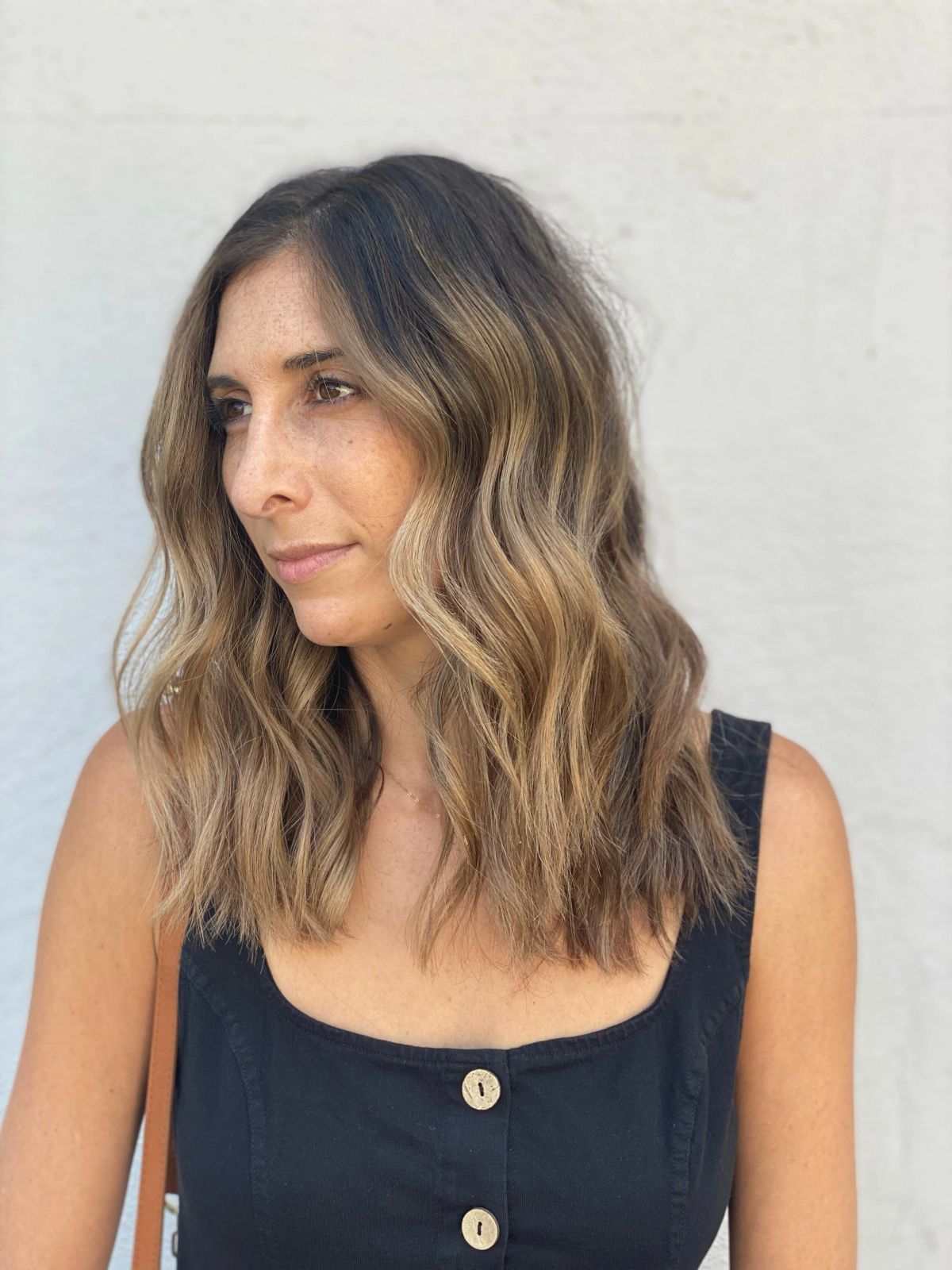 Textured Bob with Ash Blonde and Light Brown Textured Bob with Ash Blonde and Light Brown — Reverse Balayage