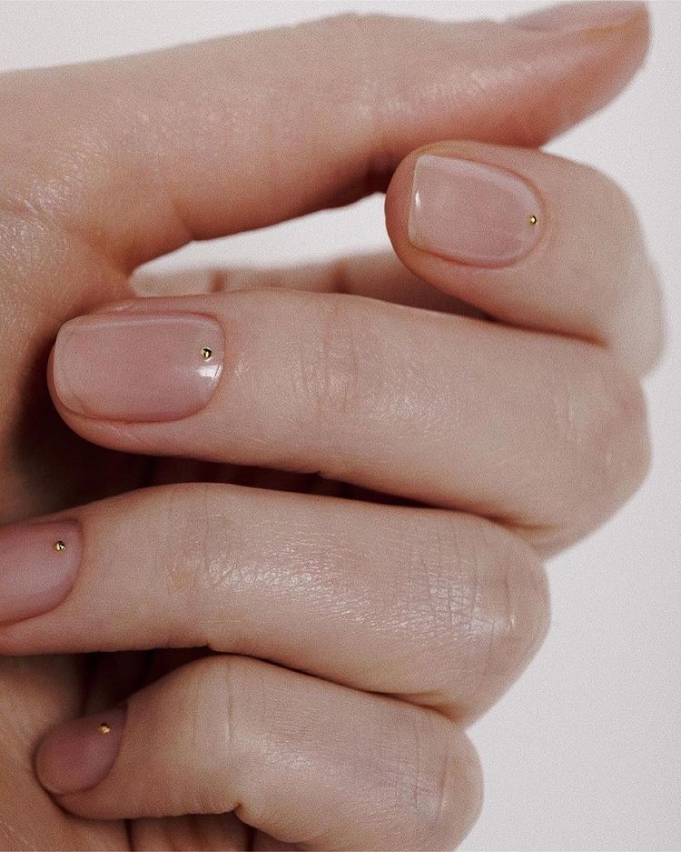 Winter Visual Idea Winter Visual Idea — Clean Girl Winter Nails