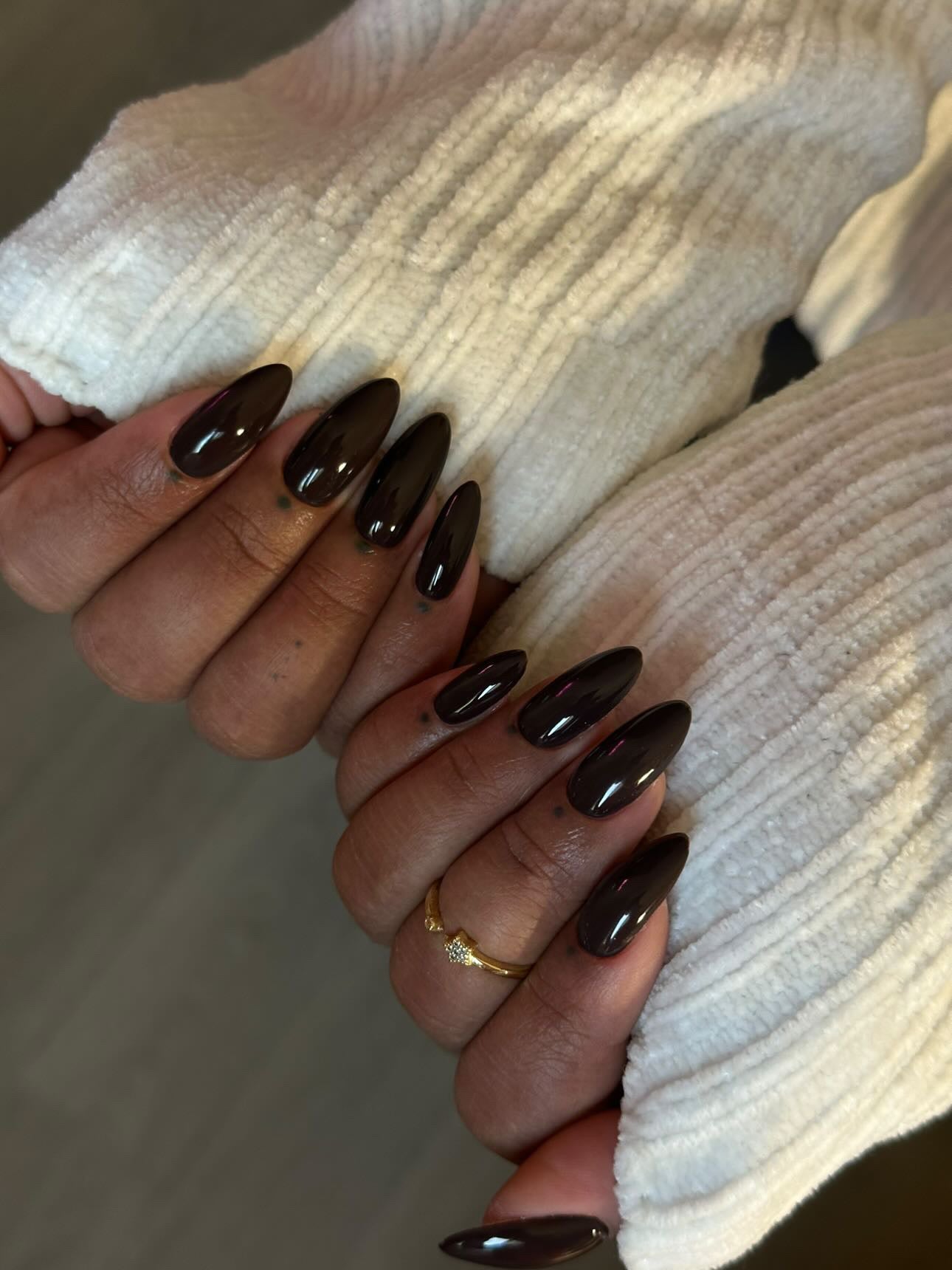 Autumn Winter Visual Idea Autumn Winter Visual Idea — Chocolate Brown Nails