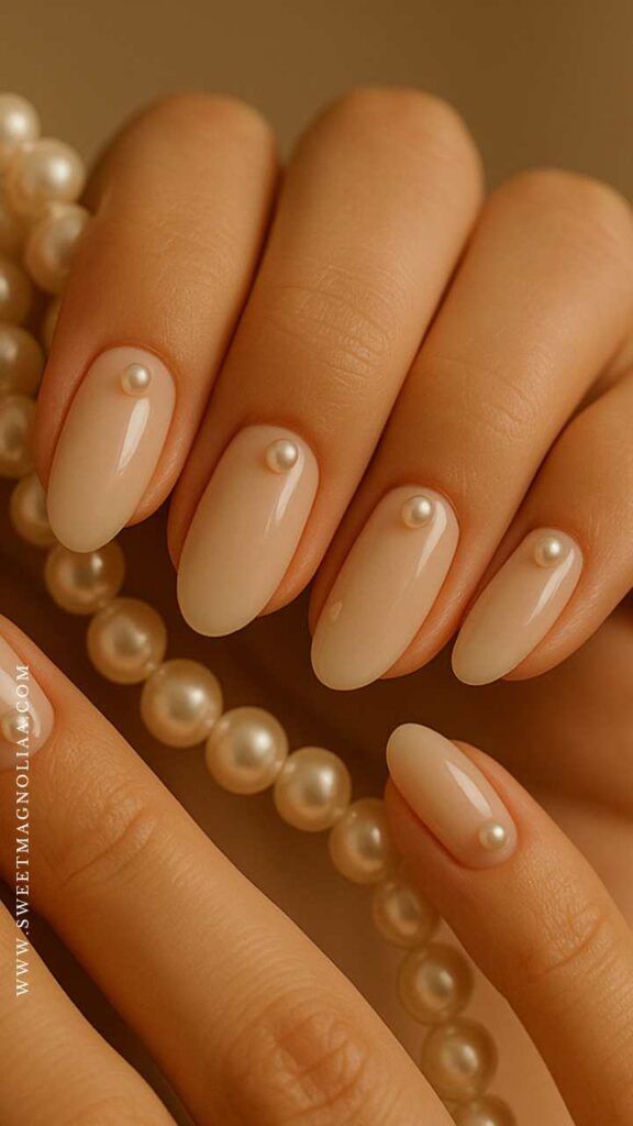 Visual Idea Visual Idea — Winter Pearl Nails