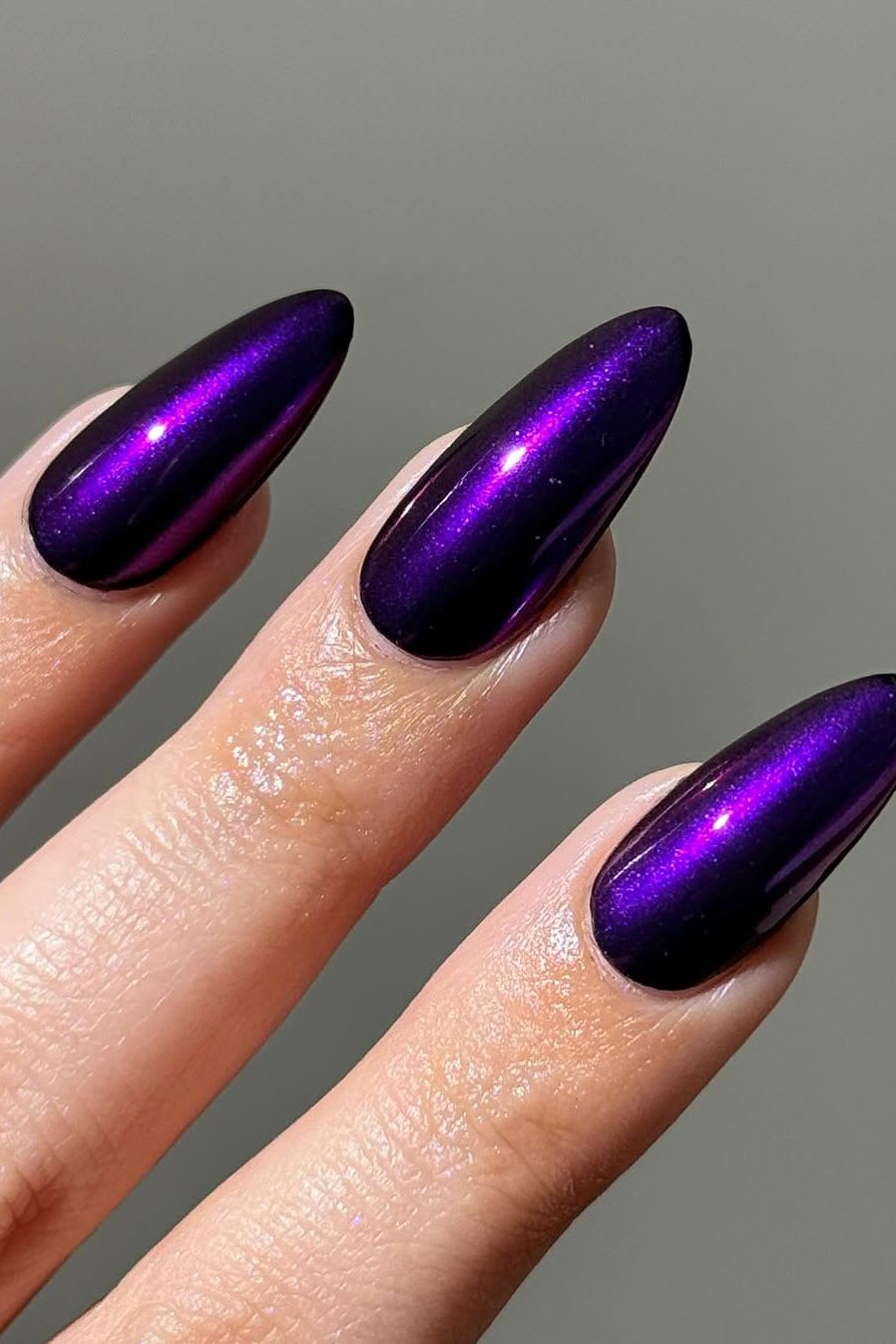 Iridescent Purple Chrome Nails Iridescent Purple Chrome Nails — New Years Nail Colors 2027