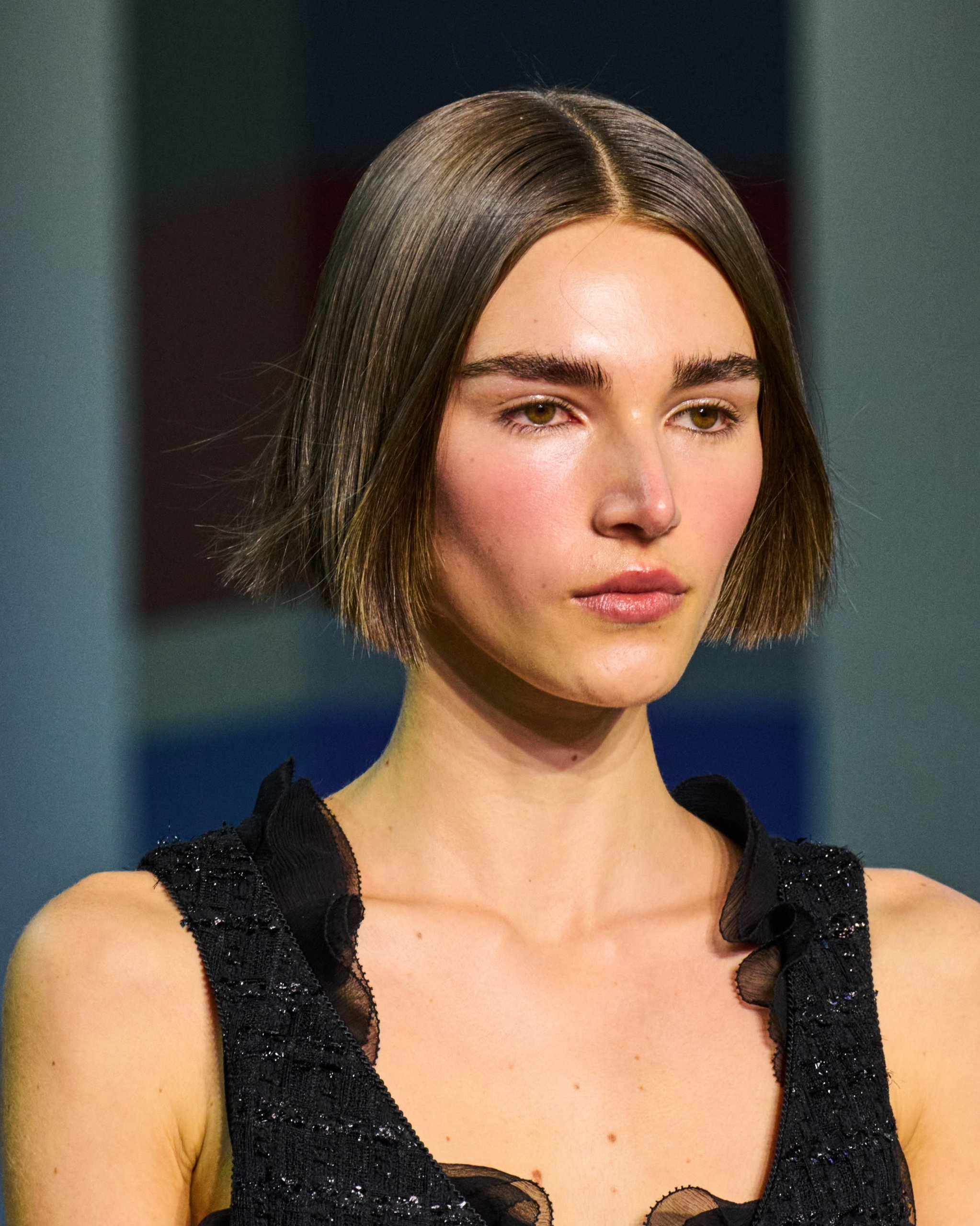 Sleek Fine Dark Brown Bob Sleek Fine Dark Brown Bob — Winter Bob Haircuts
