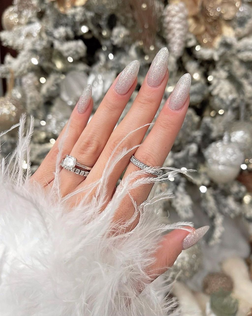 Medium Almond Full Silver Glitter Nails Medium Almond Full Silver Glitter Nails — New Years Eve Nails 2027