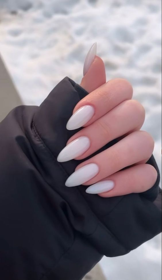 Winter Visual Idea Winter Visual Idea — Milky White Nails